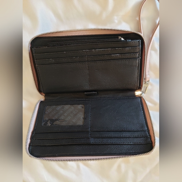 Clutch Wallet - Picture 6 of 8